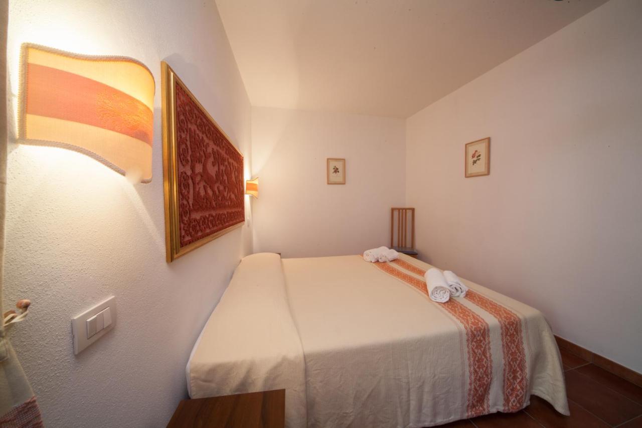 Affitta Camere Casa Delle Rose Villanova Monteleone Exteriör bild